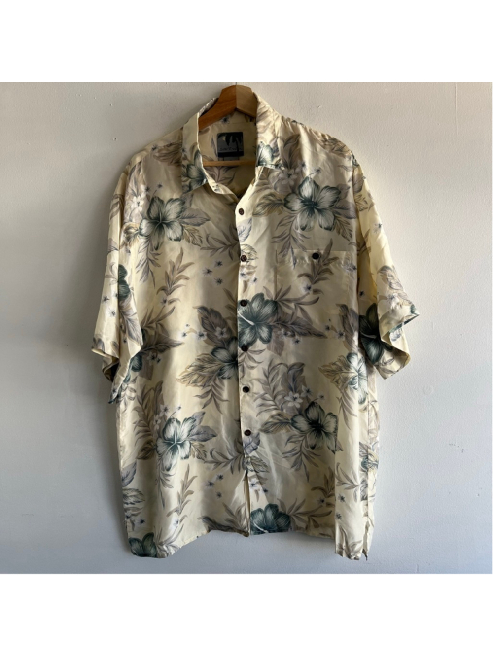 Men's Silk Traders Casual Button Down Shirt XL Beige Green Floral
